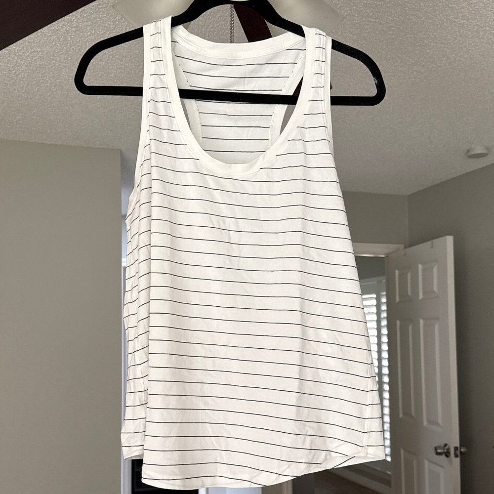 Lululemon tank
